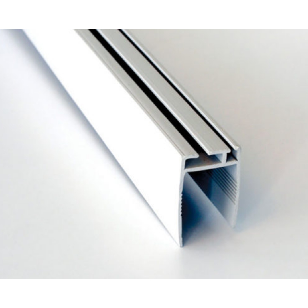 Flanșă invizibilă tip U din tehnopolimer de 20 mm pentru panou P3 (Preț per 1 m)